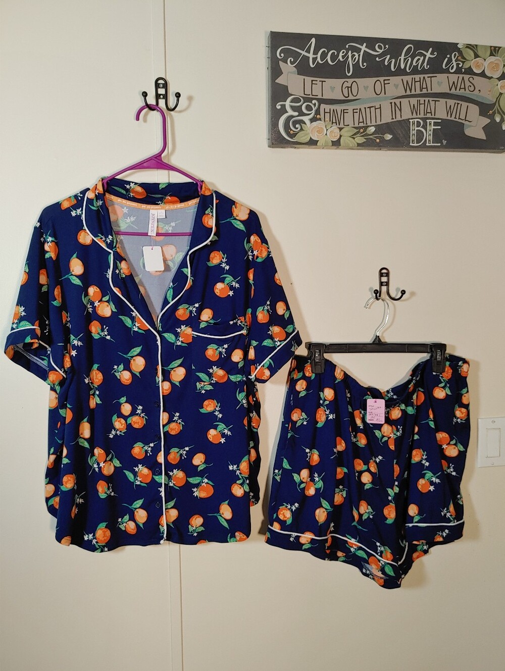 NWOT Joyspun Adorable 2X 18-20 Orange Print Short Sleeve Pajama Set